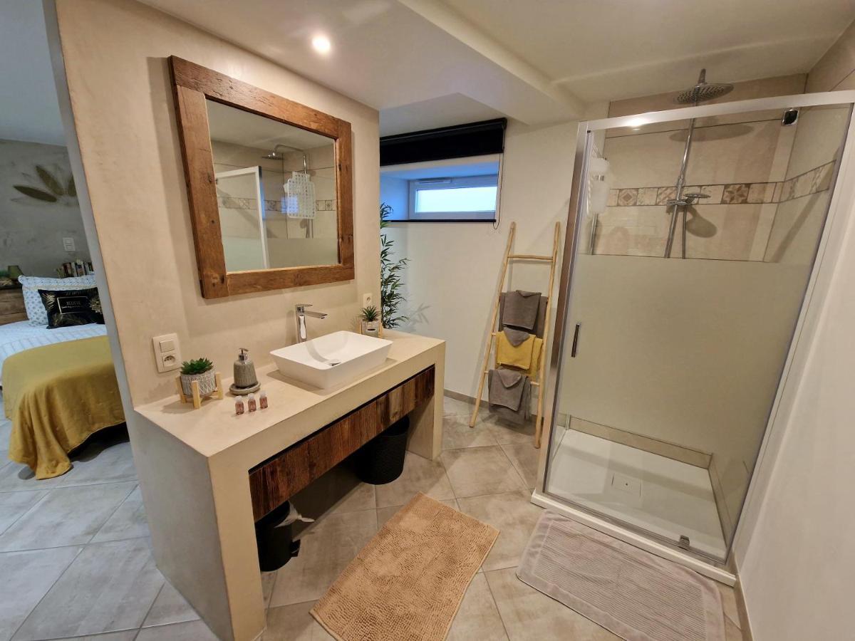 Le Twenty Bed & Breakfast Marche-en-Famenne Bagian luar foto