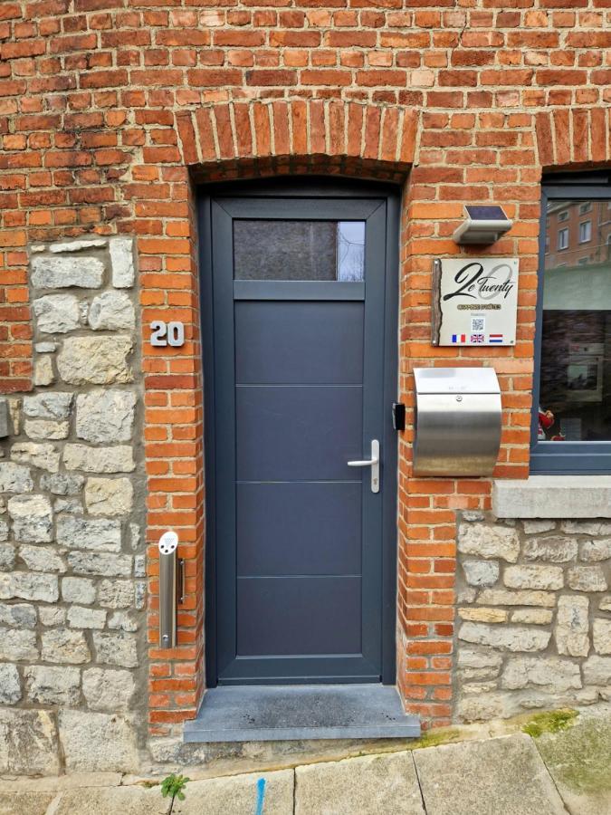 Le Twenty Bed & Breakfast Marche-en-Famenne Bagian luar foto